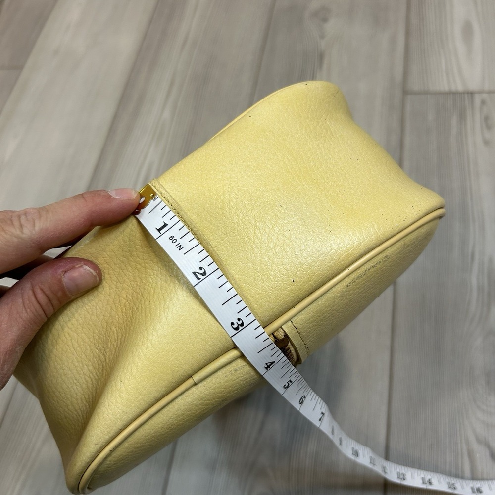 Vintage Vinyl Zipper Overnight Travel Suitcase Bag Butter Yellow Handle - Picture 7 of 8